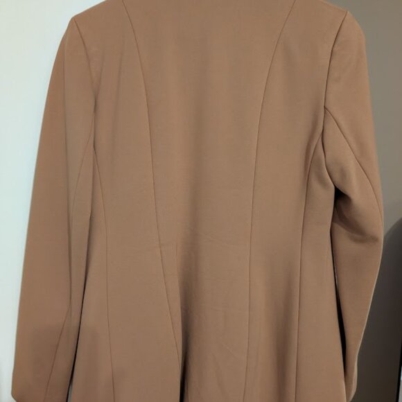 Express Columnist Open Front Peak Lapel Boyfriend Blazer Jacket Camel Tan M EUC - Picture 7 of 11
